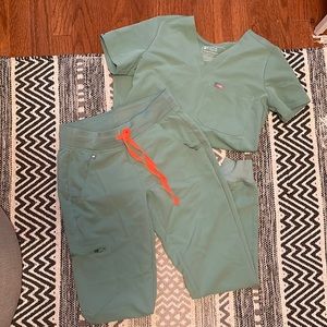 Figs Scrubs set - limited edition Jade color